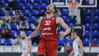 Данк Дрю Гордона после передачи Миндаугаса Кузминскаса | 17 апреля 2021