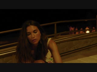 Пластиковое море / Mar de plástico / S02E04 из 13 / на русском