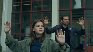 Трансферы / S01E06 из 06